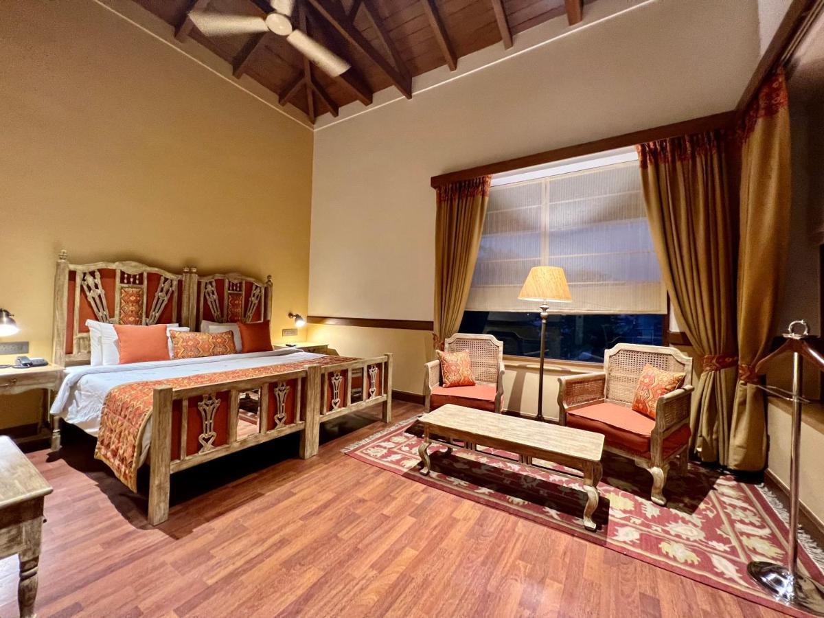 The Fishermen'S Lodge By Leisure Hotels Bhīm Tāl エクステリア 写真