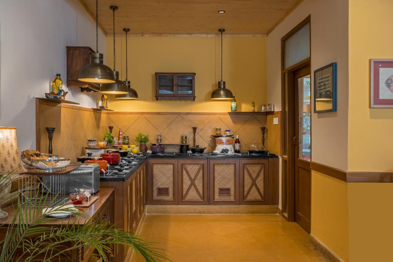The Fishermen'S Lodge By Leisure Hotels Bhīm Tāl エクステリア 写真